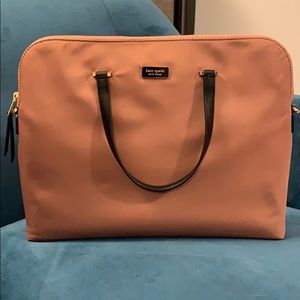 kate spade dawn 15” laptop bag (sparrow)